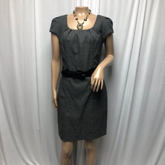 BCX Dress Size 11 Gray Black Cap Sleeve Stylish Shift with Belt - Picture 1 of 9